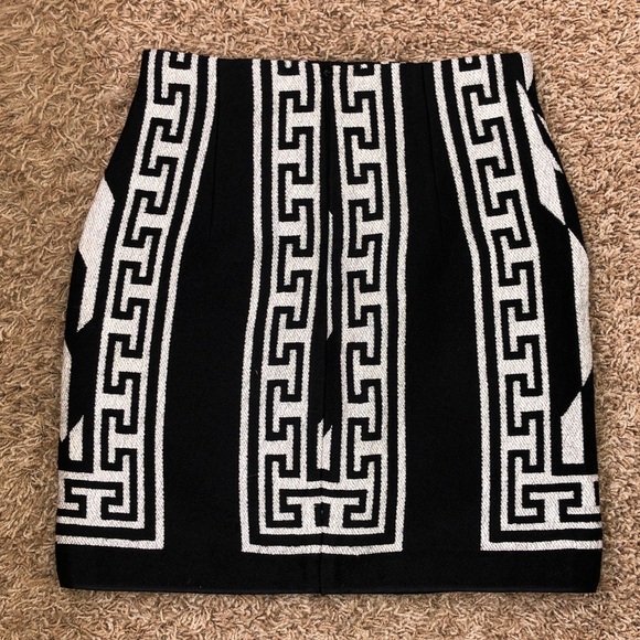 Zara Geometric Black and Grey Mini Skirt - Picture 2 of 8